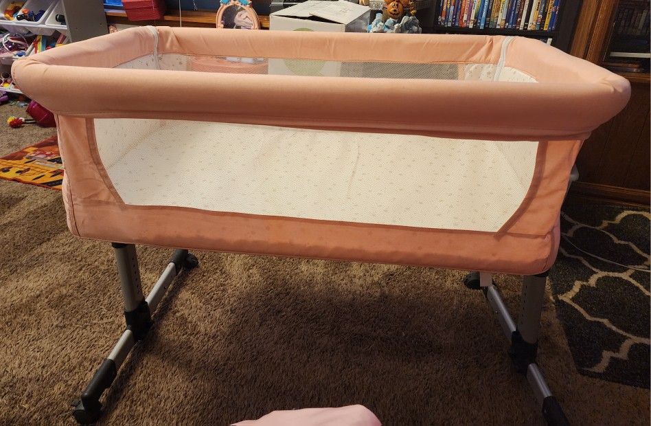 Pink Baby Bassinet 