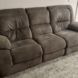 Manual Reclining Sofa – 3 Seat