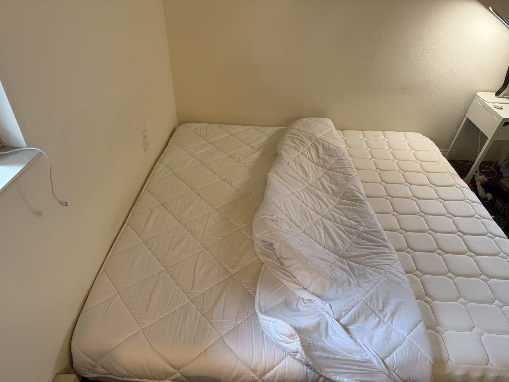 Simmons Hybrid Medium California King Firm Mattress