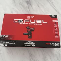 Milwaukee M12drill 