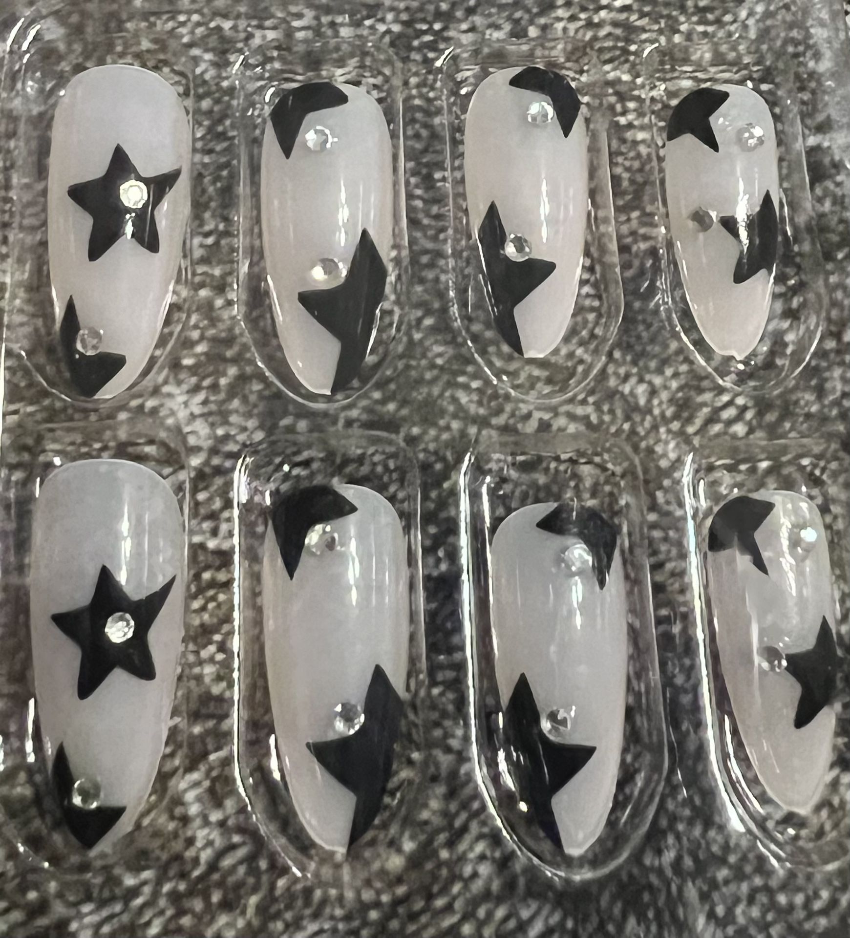 Artificial Fingernails