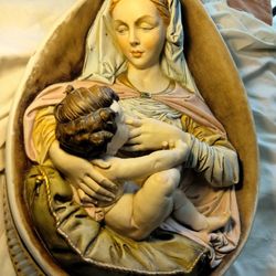 Hermosa Pieza De Colecion Virgen De La Leche