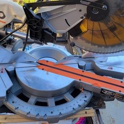 Rigid Compound Miter Saw 