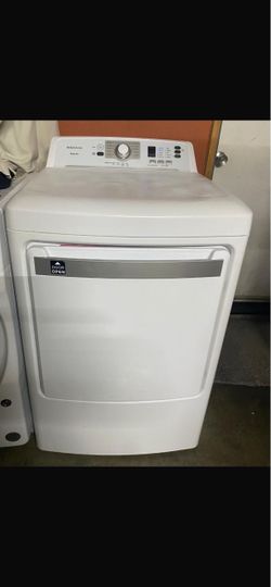 Insignia Gas  Dryer