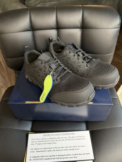 Reebok women’s composite toe work shoe