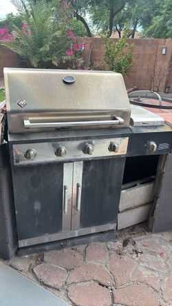 Gas grill