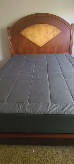 Quality solid wood queen bed