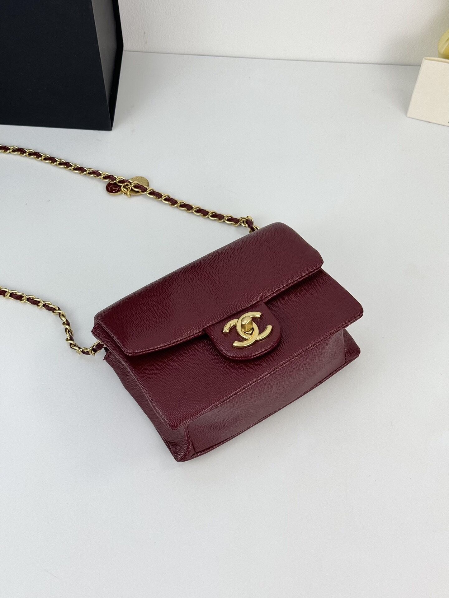 𝐂𝐂 𝐜𝐡𝐚𝐧𝐞𝐥 bag for women