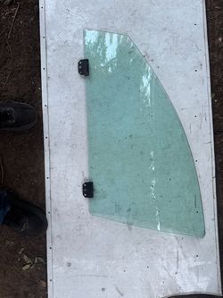 2001-2006 Chrysler Sebring door glass auto parts