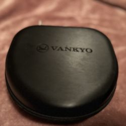 NEW VANKYO Burger 101 1080p Mini DPL Projector - White