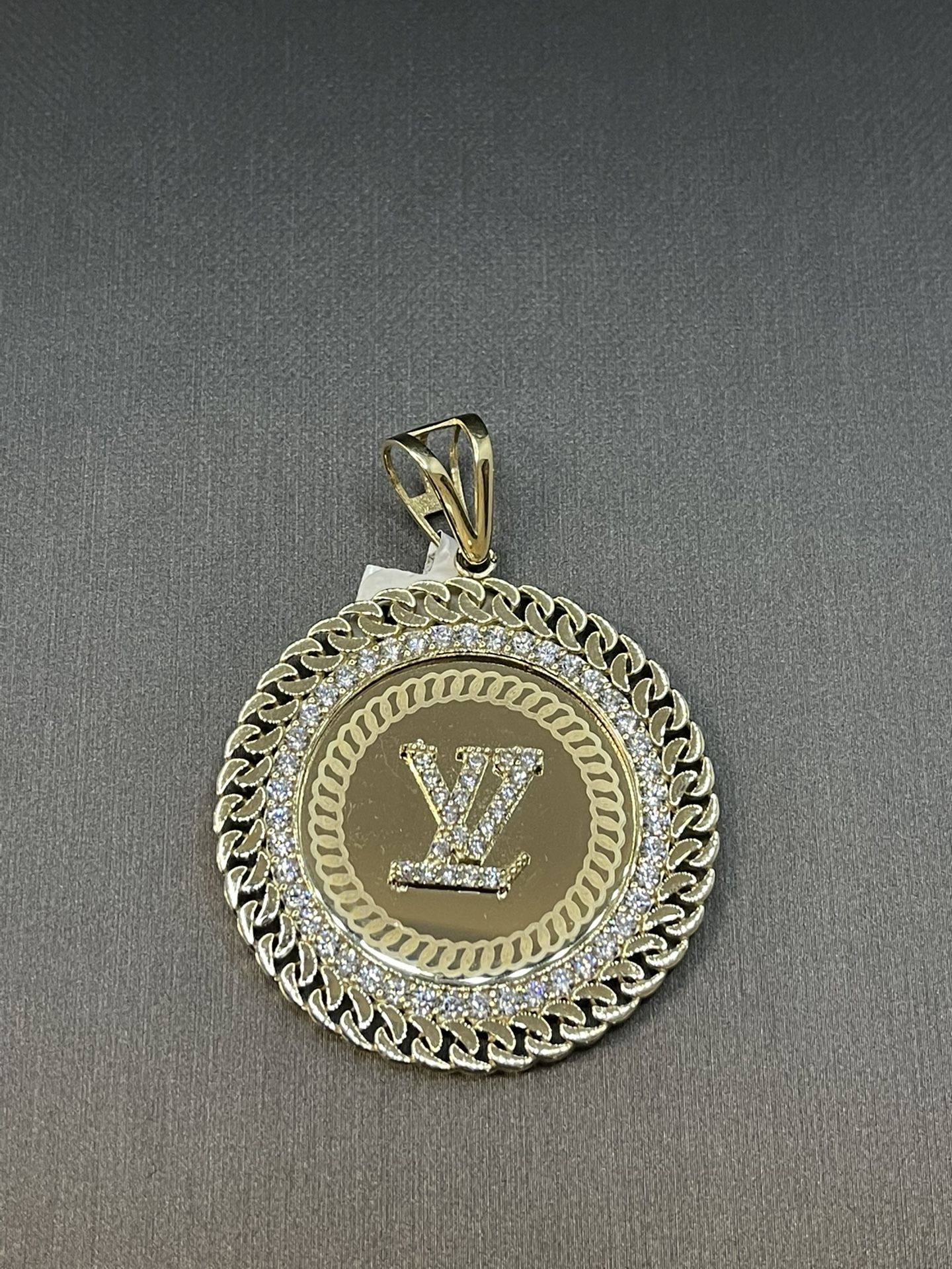 Louis Vuitton 14k Pendant 