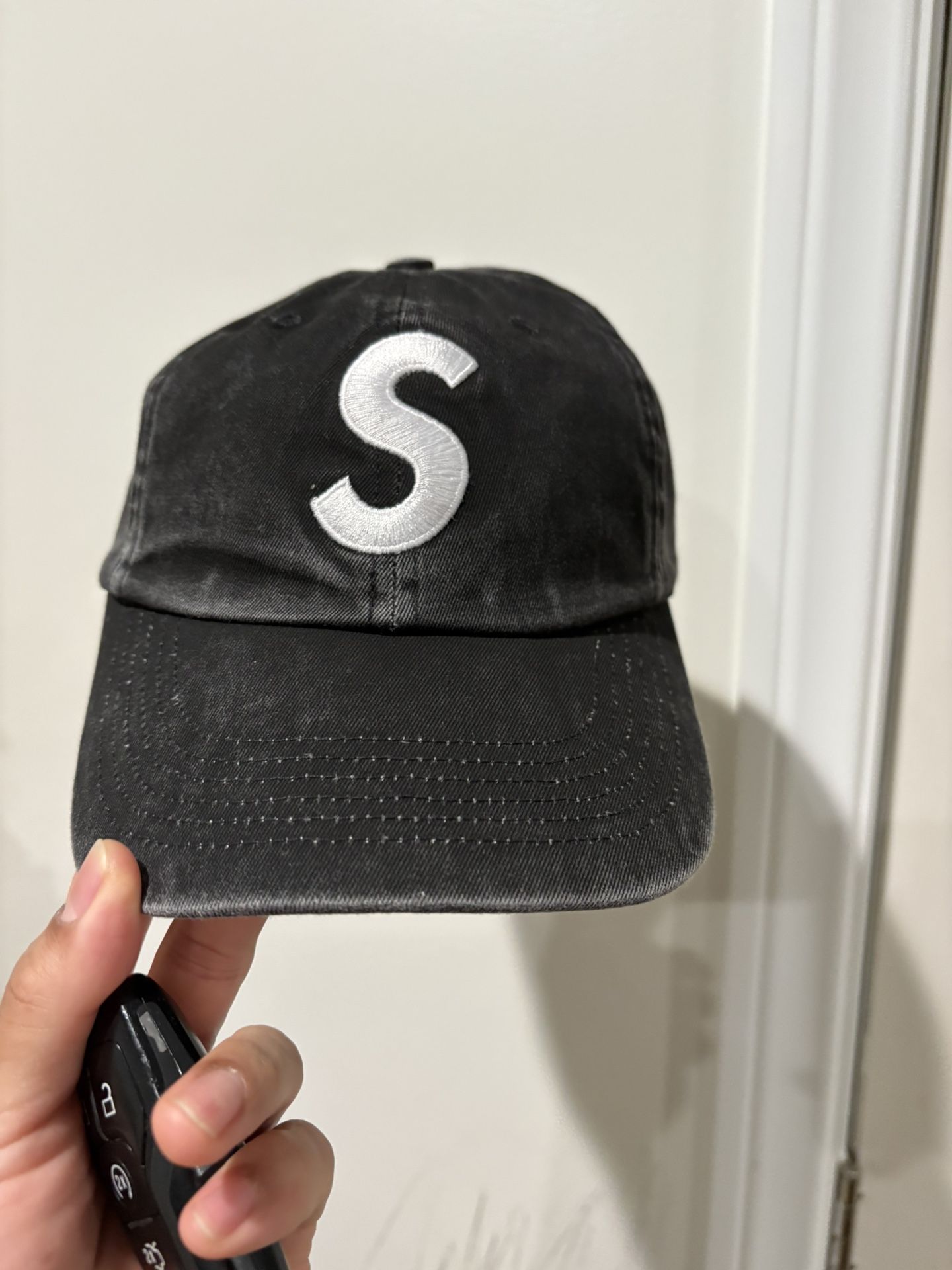 Supreme Hat