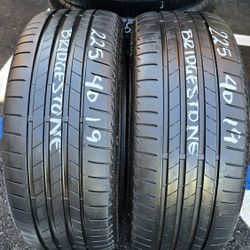 2 USED TIRES 225/40R19 BRIDGESTONE Turanza T005 w/80% Thread  Both Installed and Balanced $120 ($60 each) 