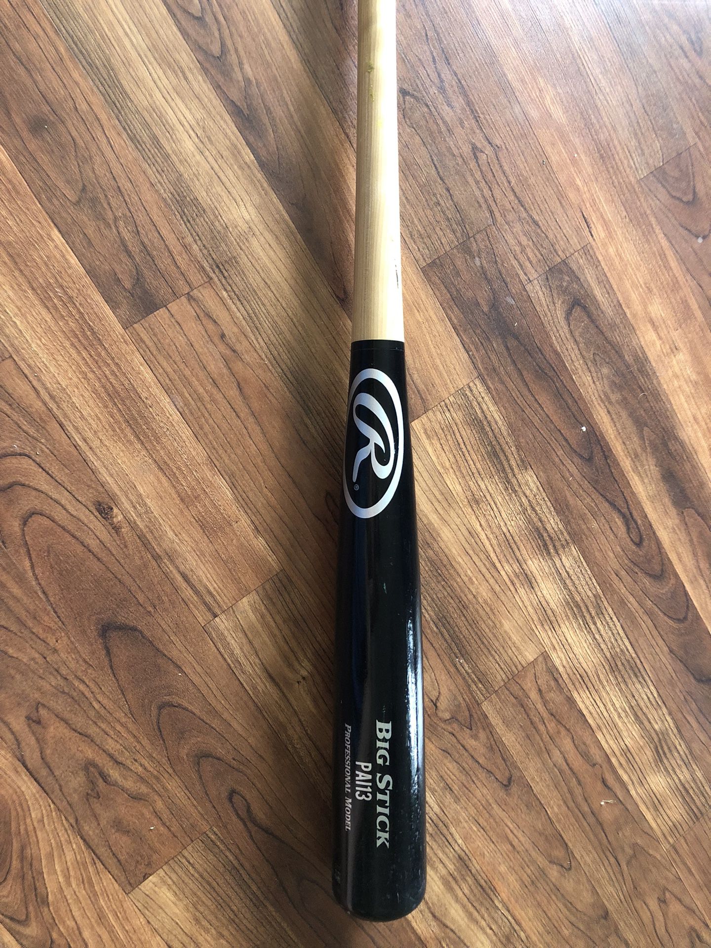 Rawlings Wood Baseball Bat 33” Never Used