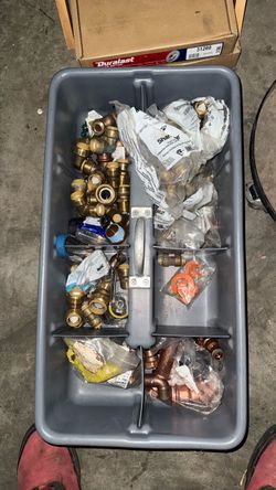 Plumbing shark bite fittings and copper pipes