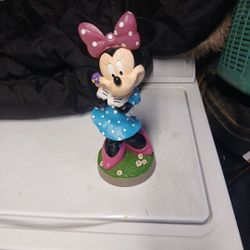 Mini Mouse Solar Yard Statue