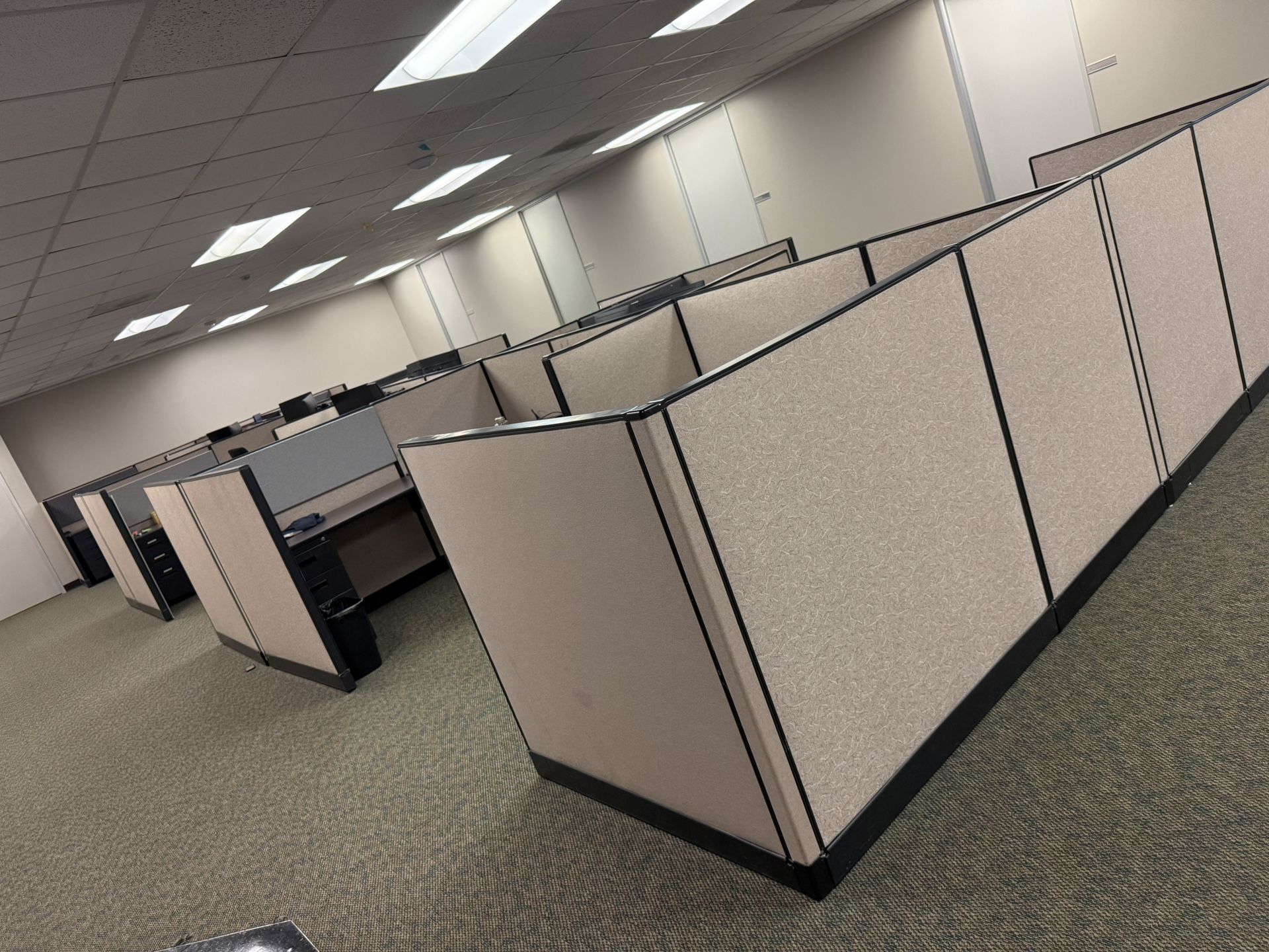 *LIKE NEW* OFFICE FURNITURE FOR SALE !!!!!!!