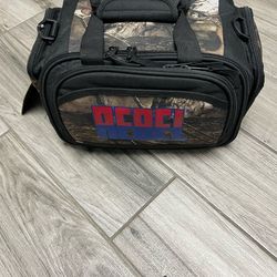 Mossy Oak Rebel Heavy Duty Angler' Tackle Bag