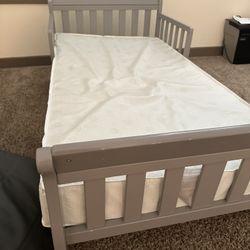 Kid Bed (Moving Needs To Go)