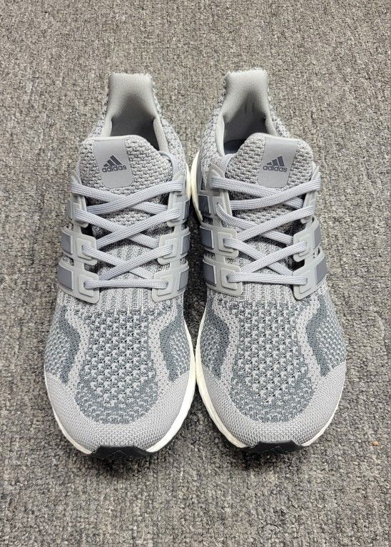 Adidas Ultraboost 5.0 DNA Grey GV8739 Men’s Size 8.5