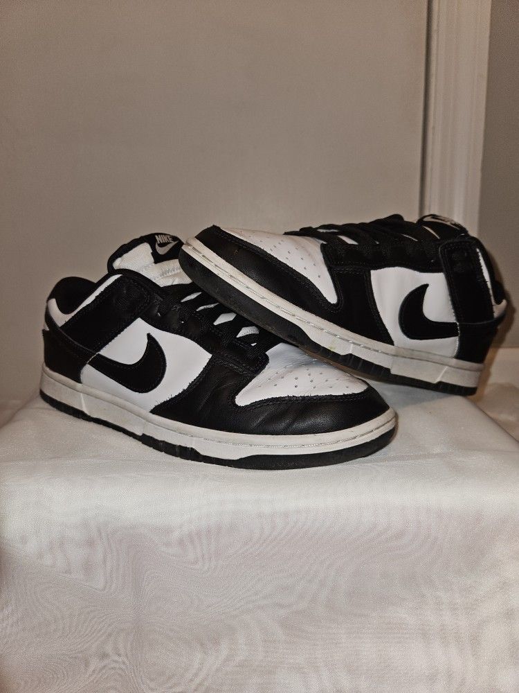 Nike Panda Dunks