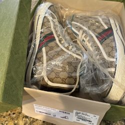 Gucci Size 11 Shoes 