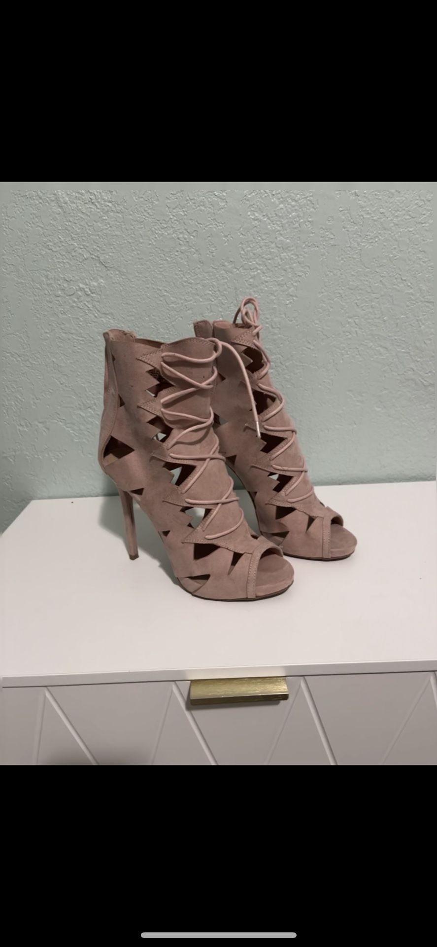 Mauve Lace-Up Cutout Heels – Size 7.5