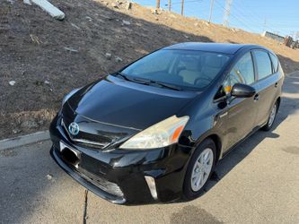 2012 Toyota Prius v Three (wagon)