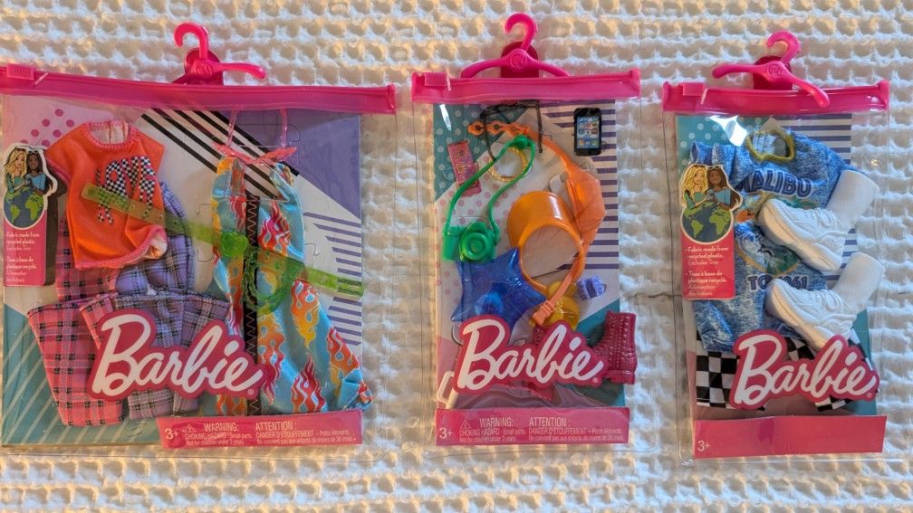 Barbie Vacation Clothes & Accessories
