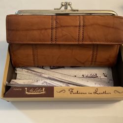 Di Lido Women’s Leather Wallet (New)