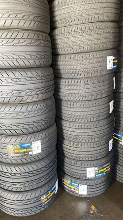 275 40 19 New set of Tires