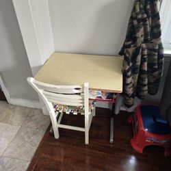 Kids Achool Desk With Chair 