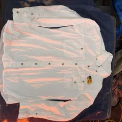 Men’s Shirt Size Medium 