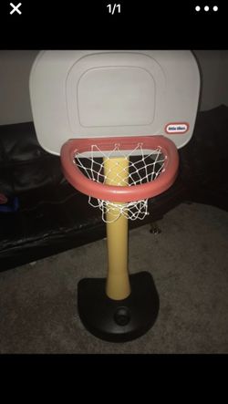 Toddler basketball hoop