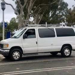 2003 Ford E-350