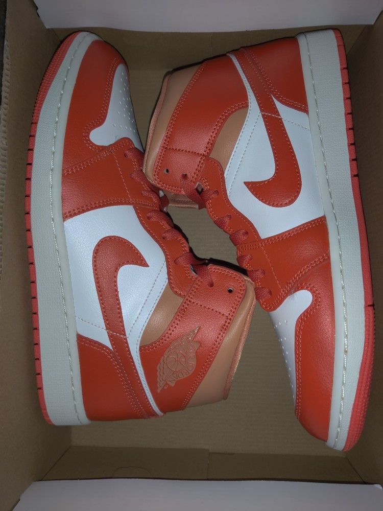 Wmns Air Jordan Retro 1 Mid "Cosmic Clay" Size 11wmns/9.5 Men