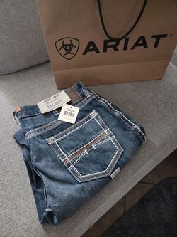 Ariat M4 36x32