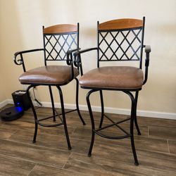 Set Of 2 Barstools