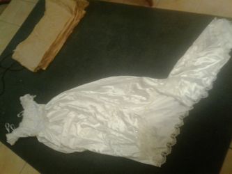 Edens bridal beautiful white wedding dress size 8 like new