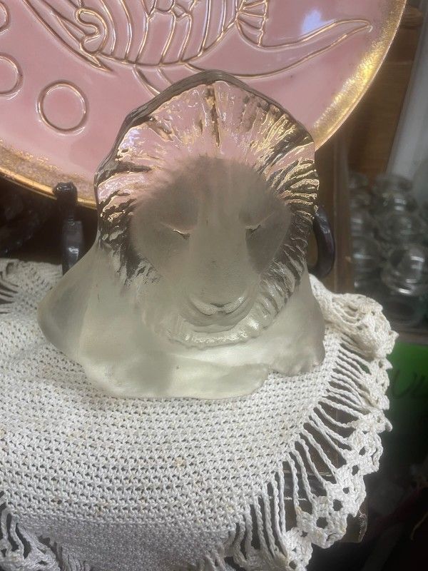 Vintage Crystal Art Glass Lion Figurine Paperweight