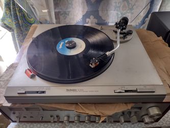 Technic Turntable