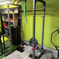 Squat Rack & Pull Up Bar