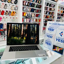 MacBook Pro 2018 16Ram 512gb i5