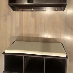 Lockers bench and shelf