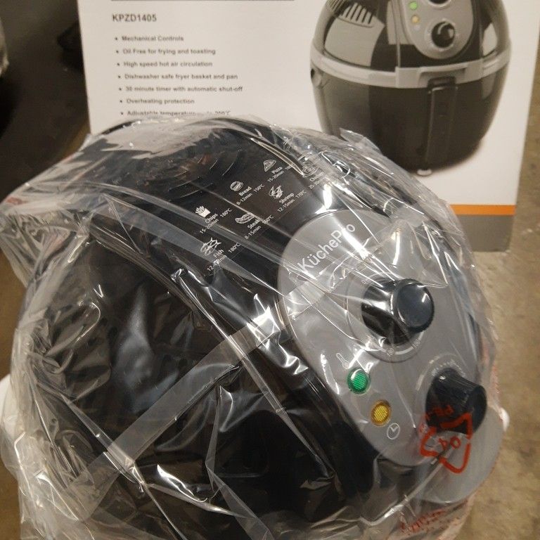 Brand New KuchePro 4.5L Multi-Function Air Fryer