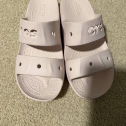 Women’s Size 8 Crocs Double strap Sandals