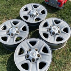 Rines para una Toyota  Tundra Con Sensores 2014