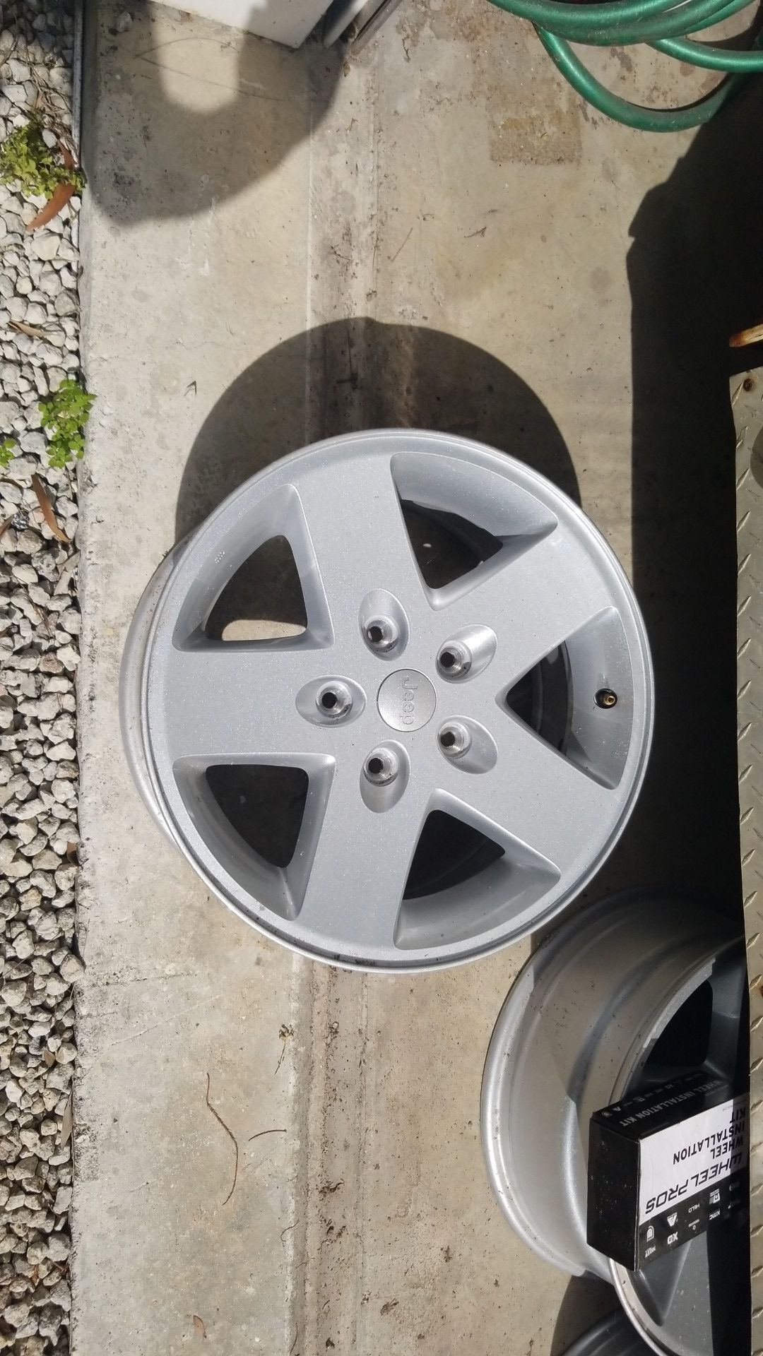 New jeep aluminum wheels