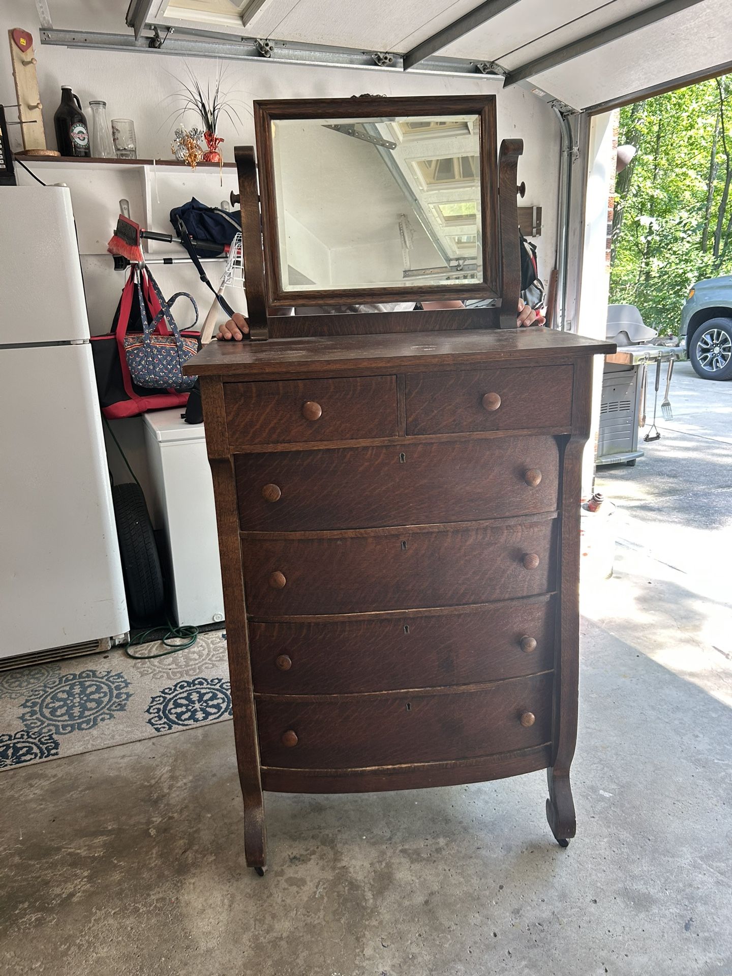 Vintage Dresser / Vanity