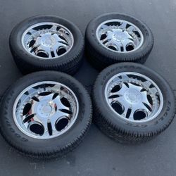 4 - 305/50r20 6x5.5 6x139.7 Gmc Yukon Chrome Rims Wheels With Tires!!